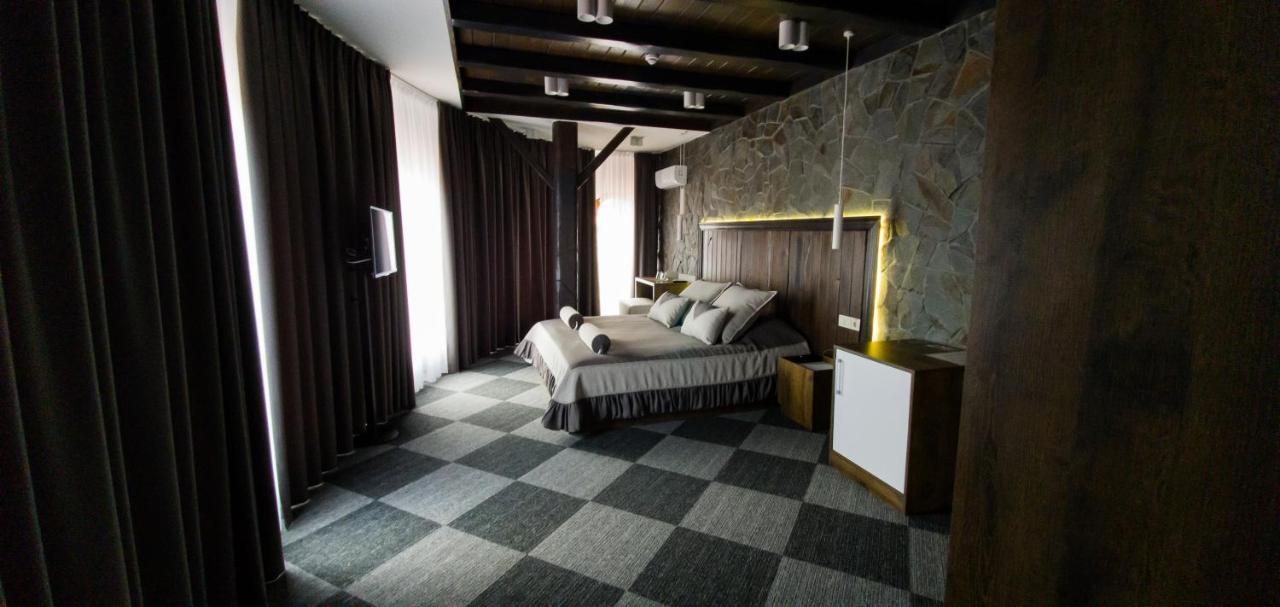 Pidkova Hotell Rivne Exteriör bild