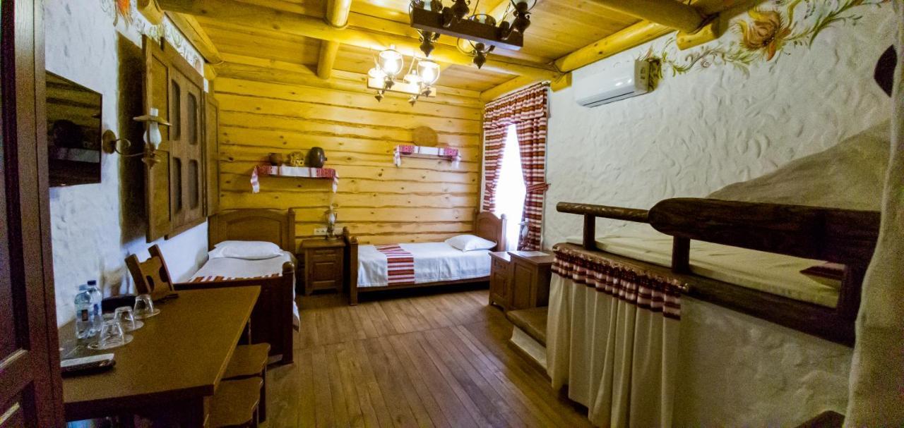 Pidkova Hotell Rivne Exteriör bild