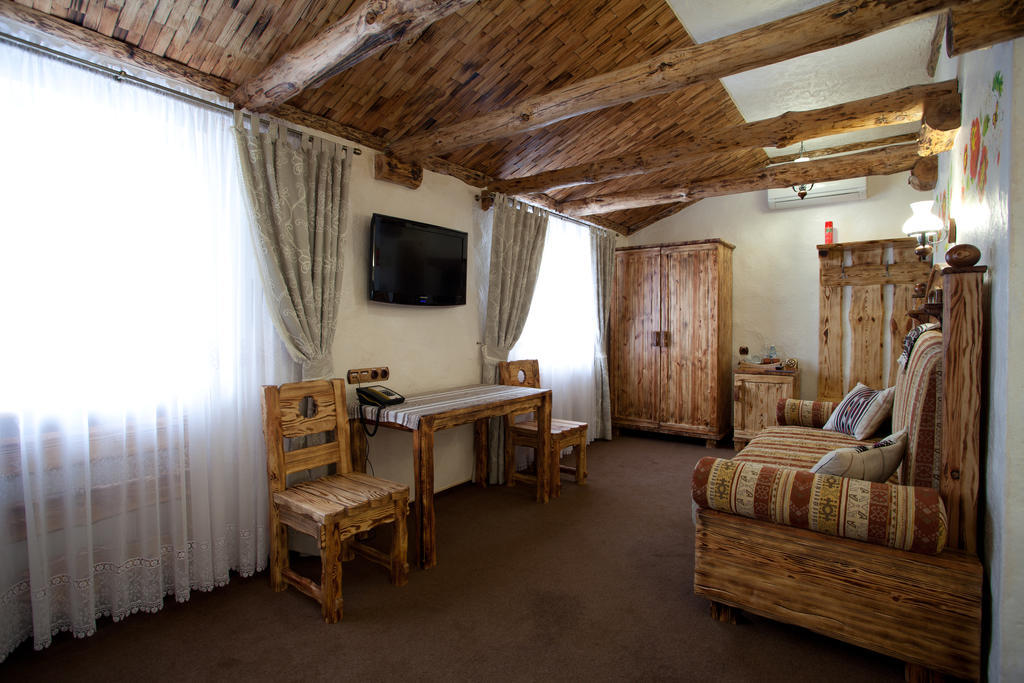 Pidkova Hotell Rivne Rum bild