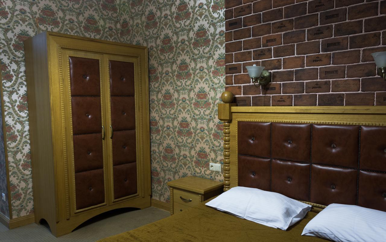Pidkova Hotell Rivne Exteriör bild