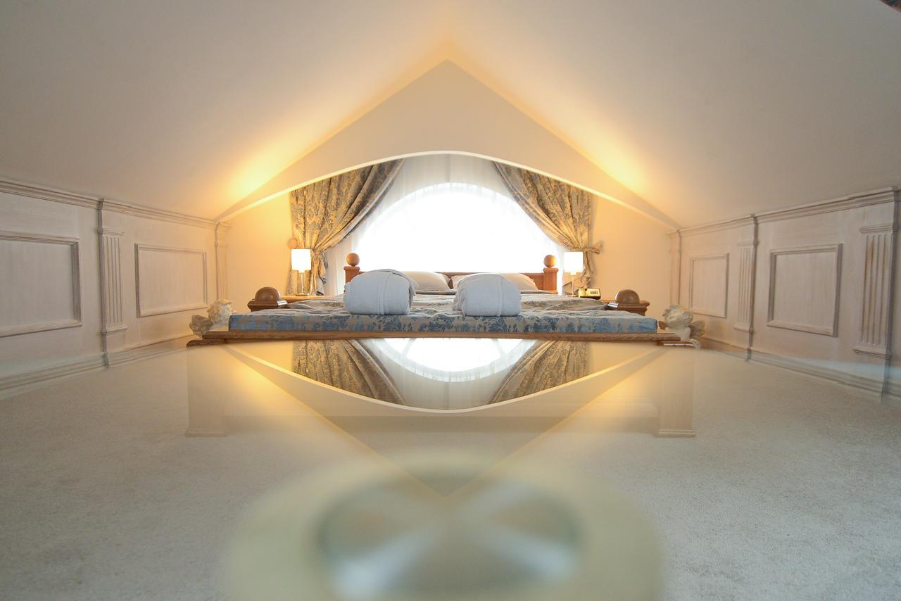 Pidkova Hotell Rivne Exteriör bild